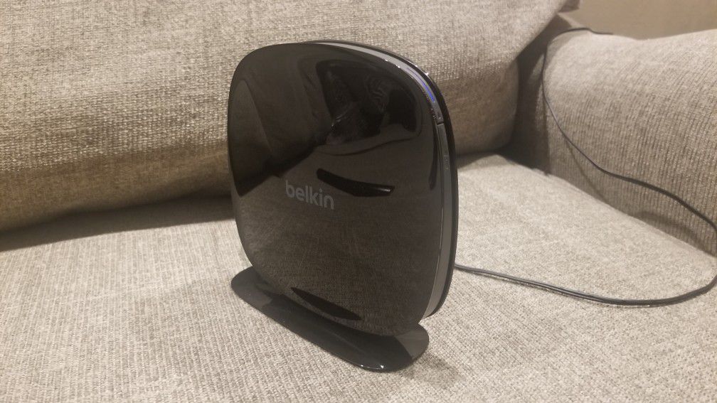 Belkin N600 DB wireless router