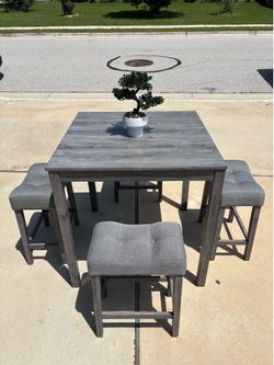 Beautiful 5-piece Counter Height Dining Table Set - Gray