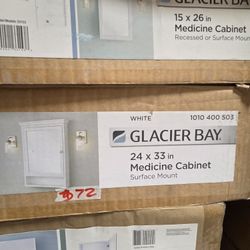 Mirrors
Glacier Bay
23-1/2 in. W x 32-1/2 in. H Framed Surface-Mount Bathroom Medicine Cabinet with Mirror, White