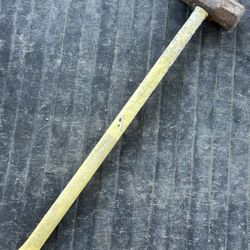 12 LB Sledgehammer 