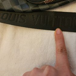 Louis Vuitton Side Bag $ 1 0 0