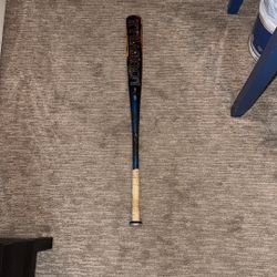 33" 30oz 2024 Louisville Slugger Atlas