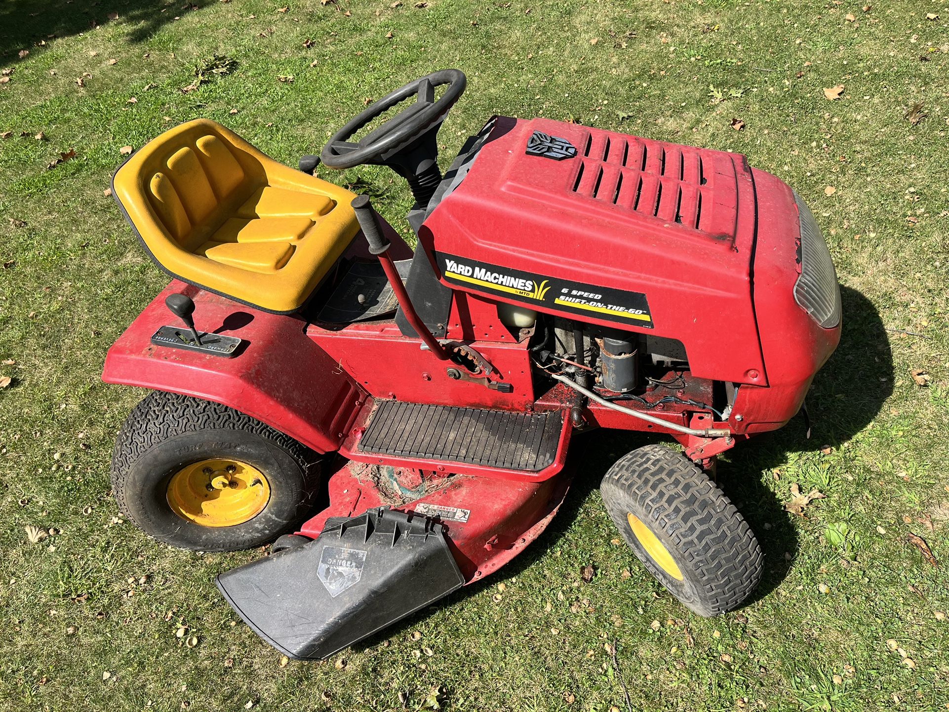 VERY RARE 4WS FOUR WHEEL STEERING YARDMAN MYD LAWN TRACTOR WORKS GREAT! Briggs 15.5 Hp engine Serviced and tuned Four wheel steering All four wheels