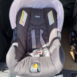 Chicco Baby Car Seat 