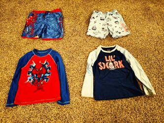 Boy's clothes 4T Like New