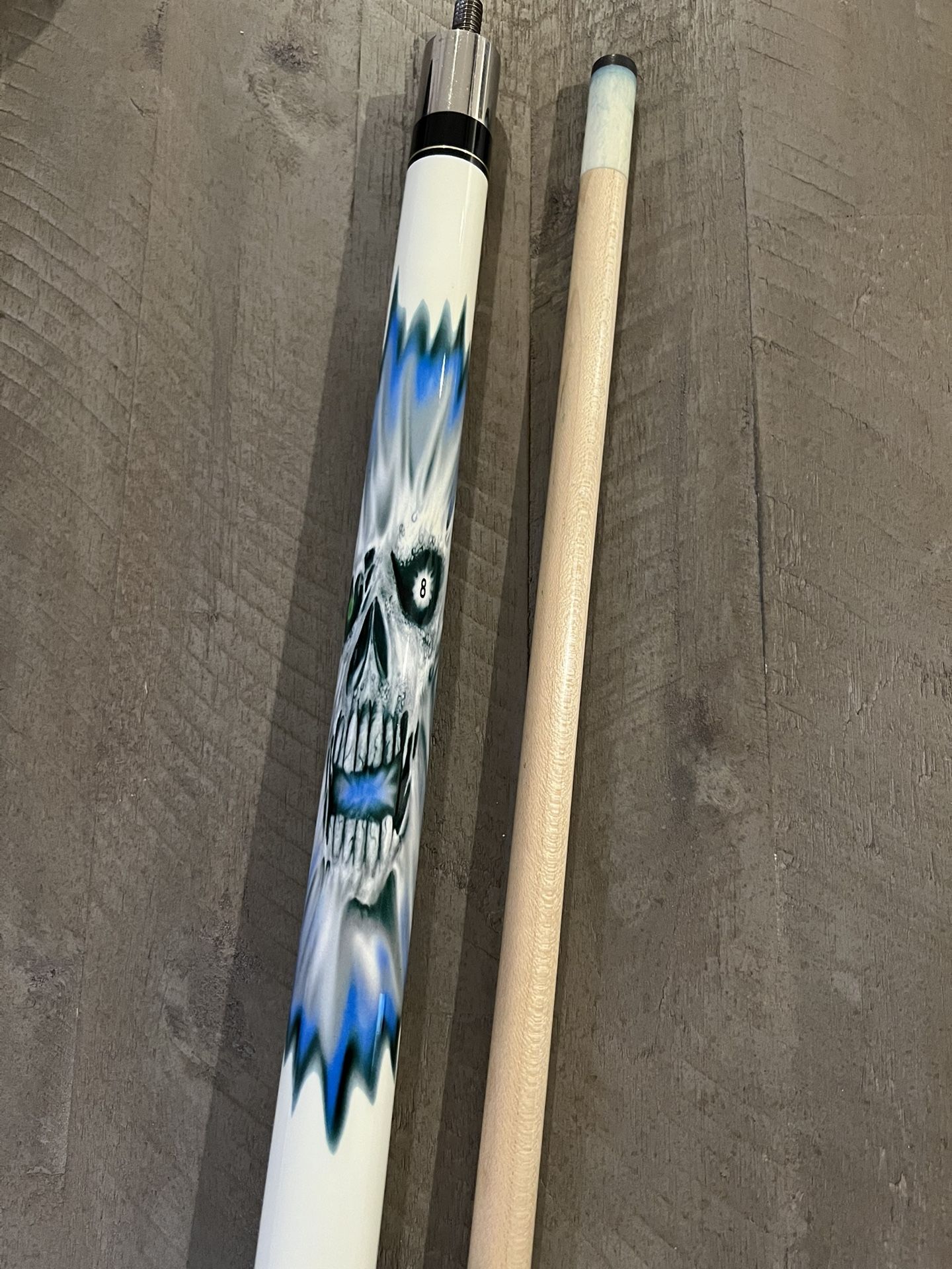 Stealth Skull Pool Cue 