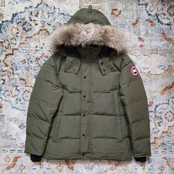 Wyndham Parka Size L/XL