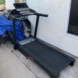 ProForm Trainer 8.7 Folding Treadmill