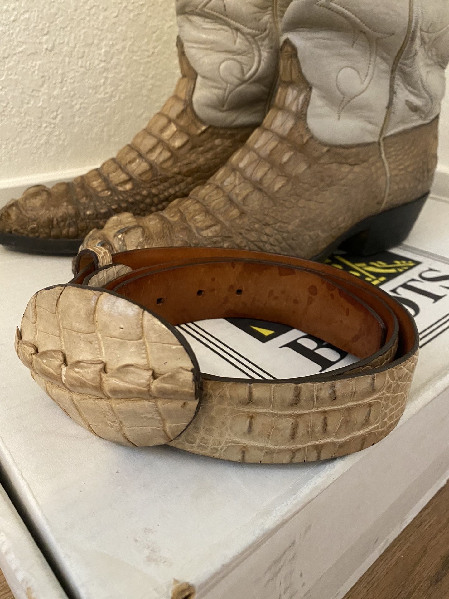 RARE Black Jack Hornback Alligator Boots With Belt