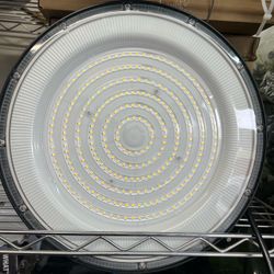 UFO LED High Bay Light, 200w, 5000K -5500k, Bright Commercial Shop Lights for Warehouse, Factory, Workshop, Garage & Barn, Ceiling Mount, UL