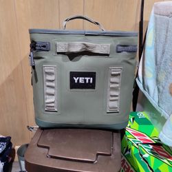 Yeti Hopper 12