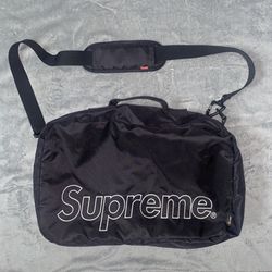 Supreme Duffle Bag Black (FW18) - 100% Authentic