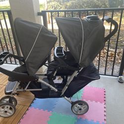 Graco DuoGlider Double Stroller Lightweight With Tandem Seating, Glacier. 