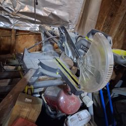 Sliding Table Saw With Stand 