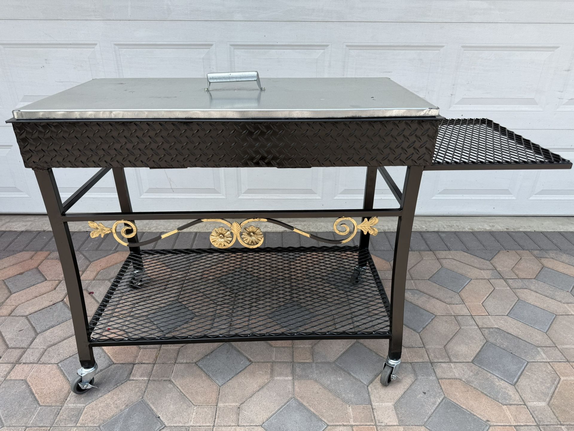 Charcoal Grill 690$ New Big Very Good Material Handmade