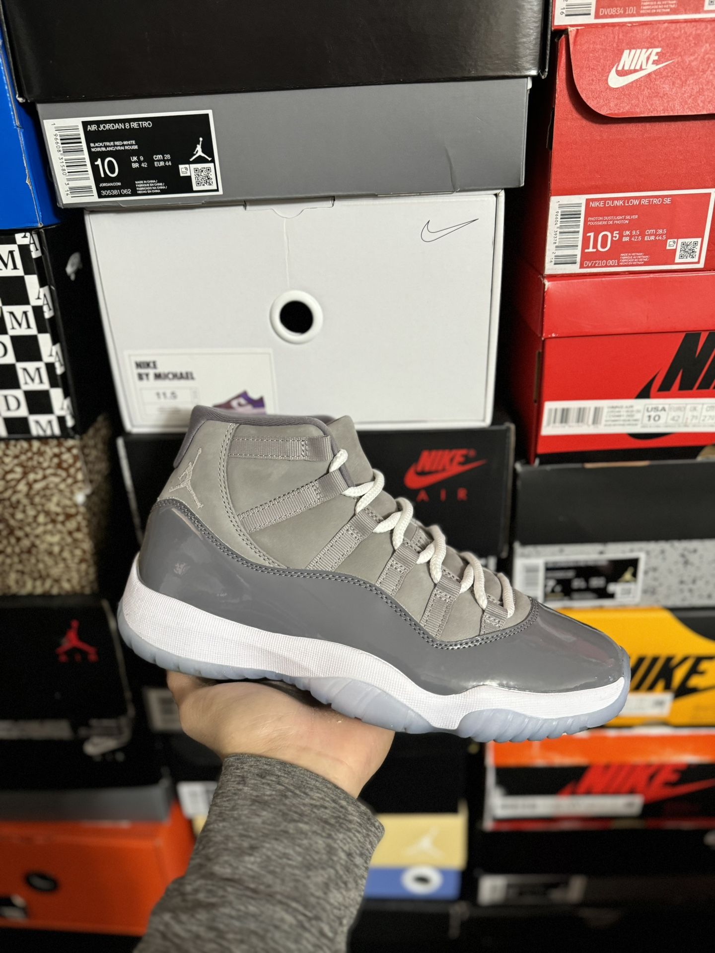 2021 Jordan Cool Grey 11s size 8.5 VNDS