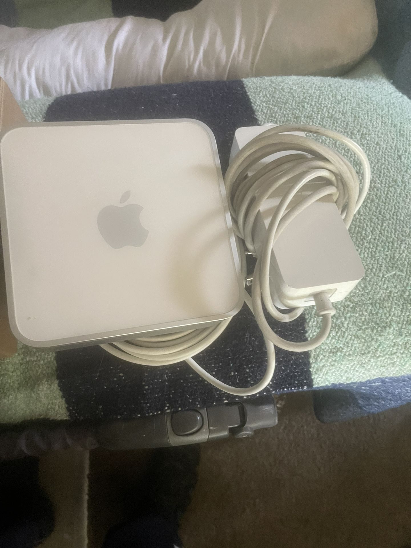 As Is All Or None Variety Of Computer/network Security Including 2 Dual Monitors Security Cameras Mini Mac And Chords, As Is All Works Great.