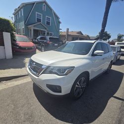 2018 Nissan Pathfinder
