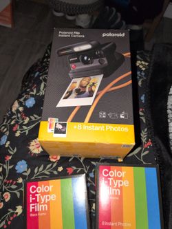 Poloroid instant camera