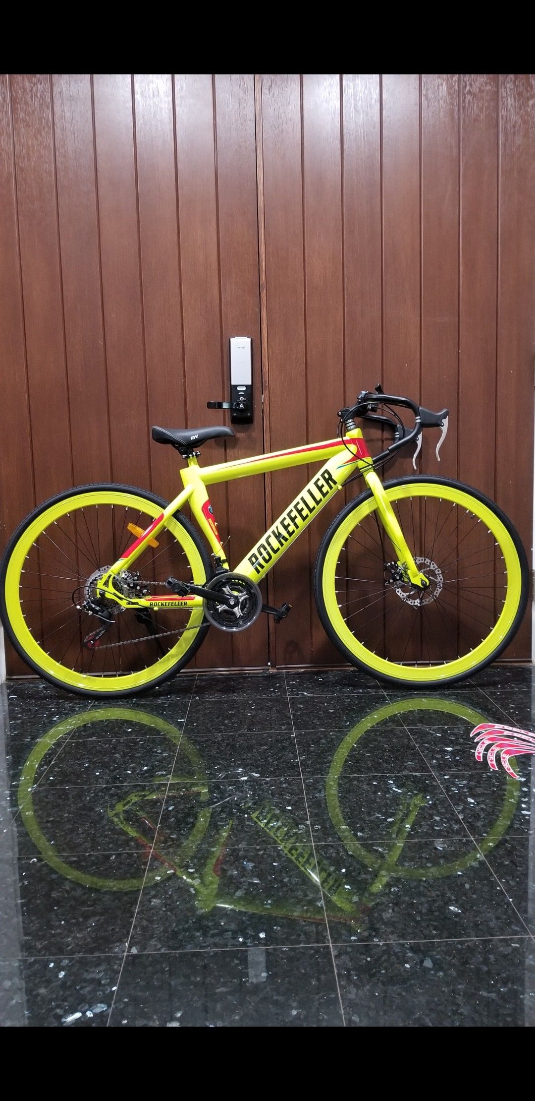 Road Hybrid Bicycle - Yellow