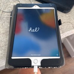 iPad Mini 4 Retina (WiFi + Cellular) 16GB. 