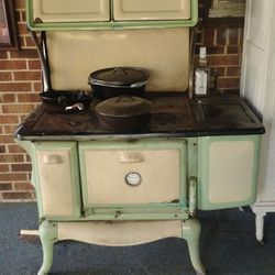 Antique Ardmore Wood-Burning Cook Stove - Complete & Functional
