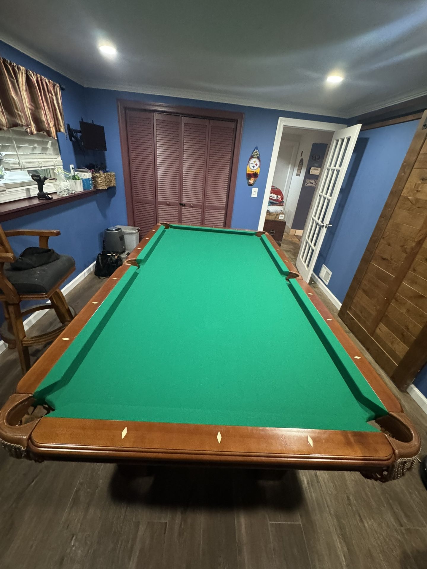 8’ Pool Table For Sale!