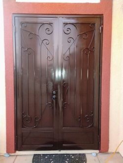 Doble Screen Doors