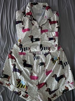 Women’s dachshund pajamas size Large