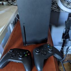 Series X With Two Controllers