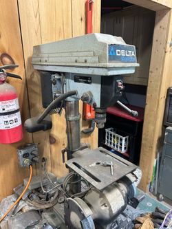 Delta Shopmaster bench top drill press