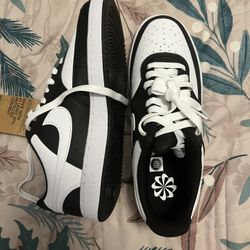 Nike Dunks Black & White!