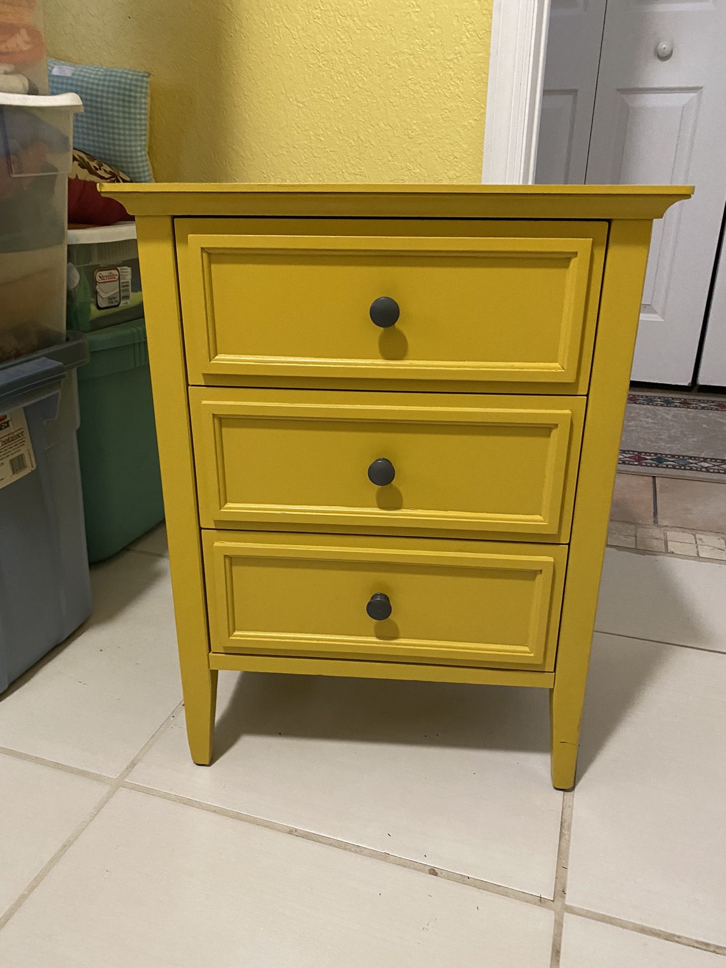 Nightstand 