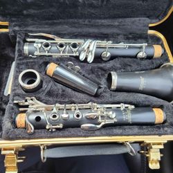 Selmer CL301 Clarinet 