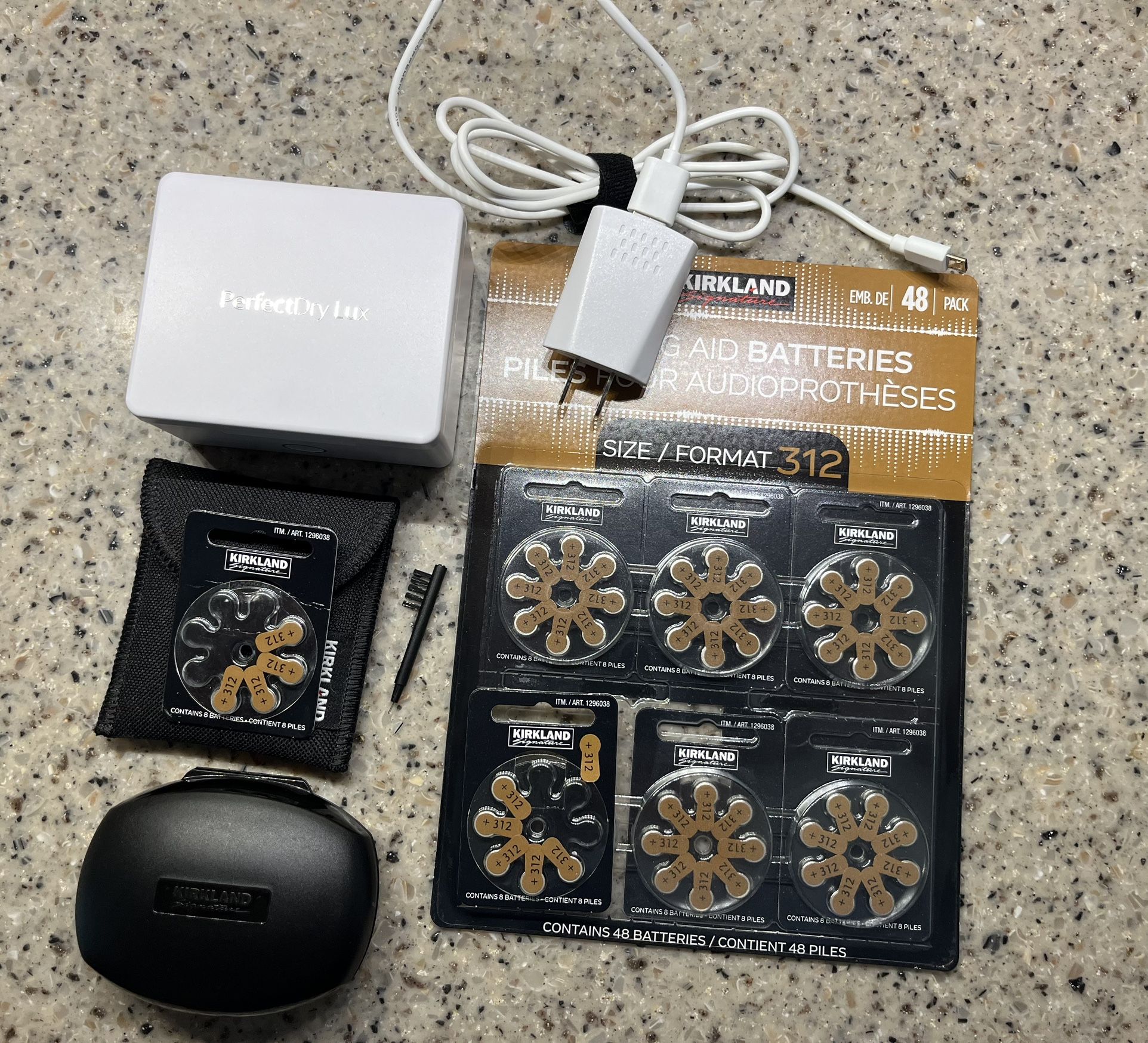 Hearing Aid Cleaner w/ accessories and Batteries