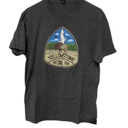 Yellowstone National Park Gray Shirt Since 1916 Size Medium Men Short Sleeve