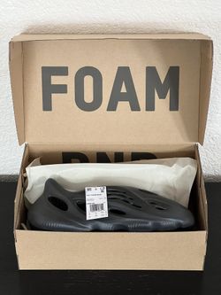 Adidas Yeezy Foam RNR Onyx (Size 10 In Men)