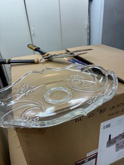 Large. Crystal platters