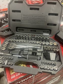 Husky 94-Piece Mechanics Tool Set.  
