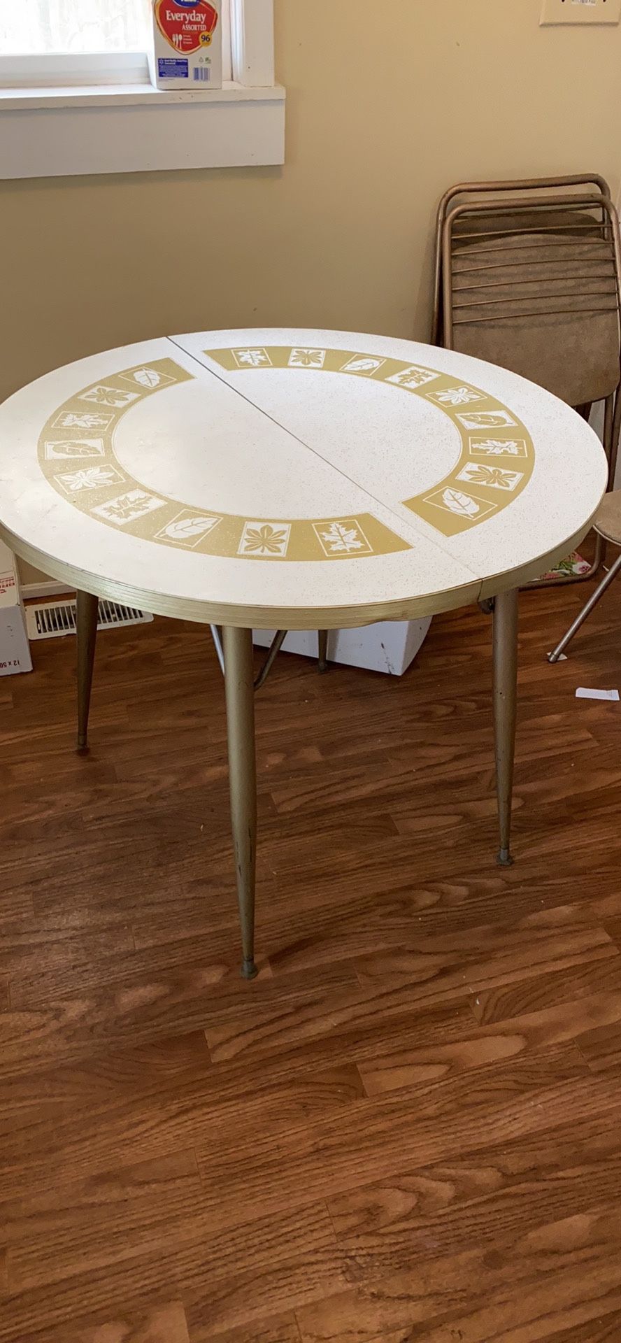 Vintage Formica Top Leaf Print Table 