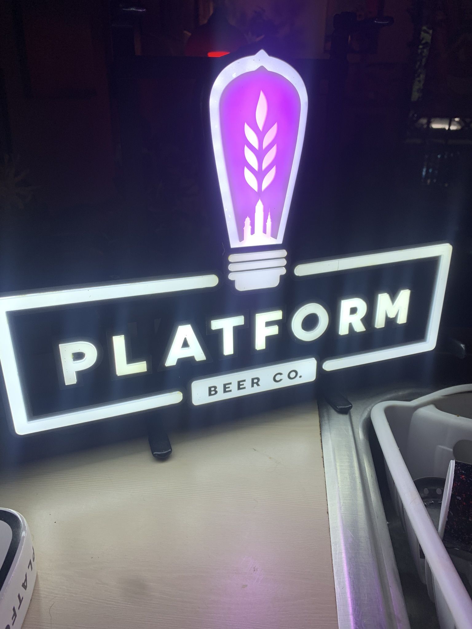 BAR LIGHT PLATFORM BEER CO 💡 / Tap Handles/ BEER CAN WALL SIGN