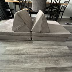 Grey nugget comfort set excellent condition