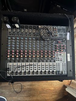 Complete DJ for sale.