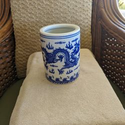 Chinese Porcelain Blue And White Brush Pot