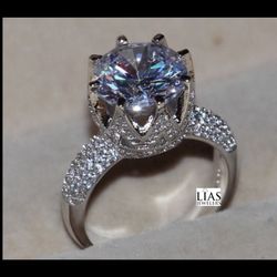 New 18k White Gold Engagement Ring 