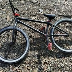 24" SUNDAY BMX BIKE