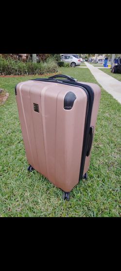 Kenneth Cole 24 Inch Hard side 8 Wheel Expandable Upright Spinner Suitcase