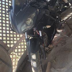 Moto Año 2019 $1300 O.m.o