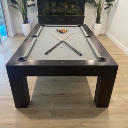 Pool Table With Corner Cue Rack