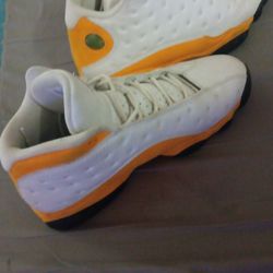 11.5 JORDANS 13